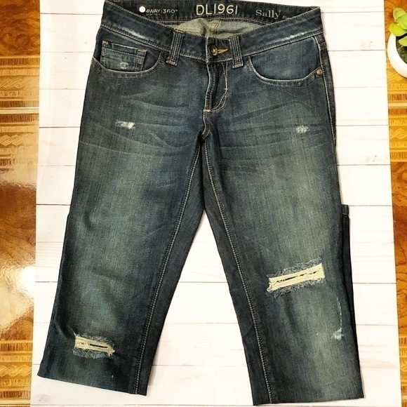 DL1961 Sally Slim Straight Jeans‎ Size 25 - Picture 2 of 7